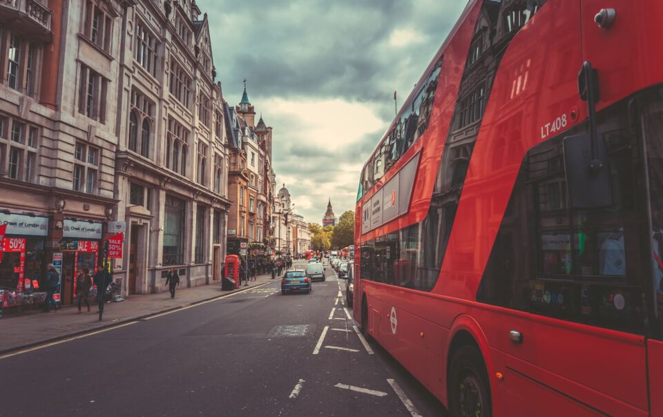 Autobus w UK